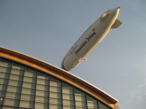 The Zeppelin flies over  the Messe