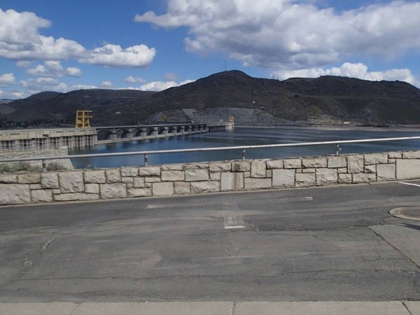 Topside of the Grand Coulee Dam. photo: C. Heg