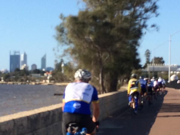 Approaching the end on the bike path into town. photo: Banks